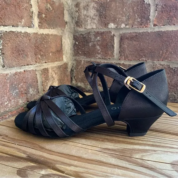 Capezio Shoes 6 W