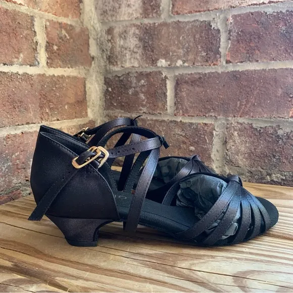 Capezio Shoes 6 W