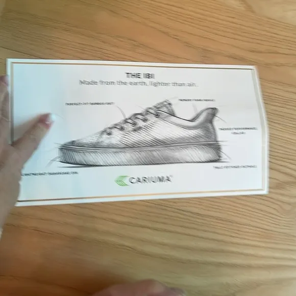 Cariuma IBI Low Black Knit Sneaker black 9.5 men, 11 women new in box