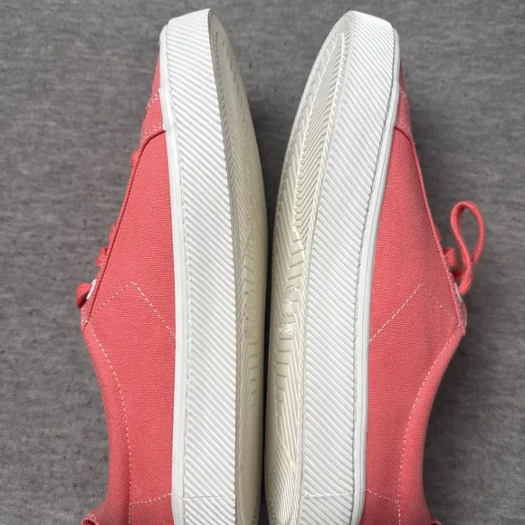Cariuma Shoes Mens 9 Peach Canvas OCA Pantone Low Top Casual Summer Sneakers