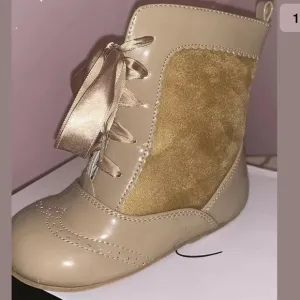 Children shoes