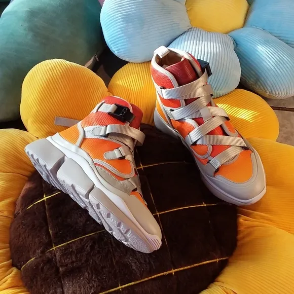 Chloe Napa Sonnie High Top Sneaker 6/36