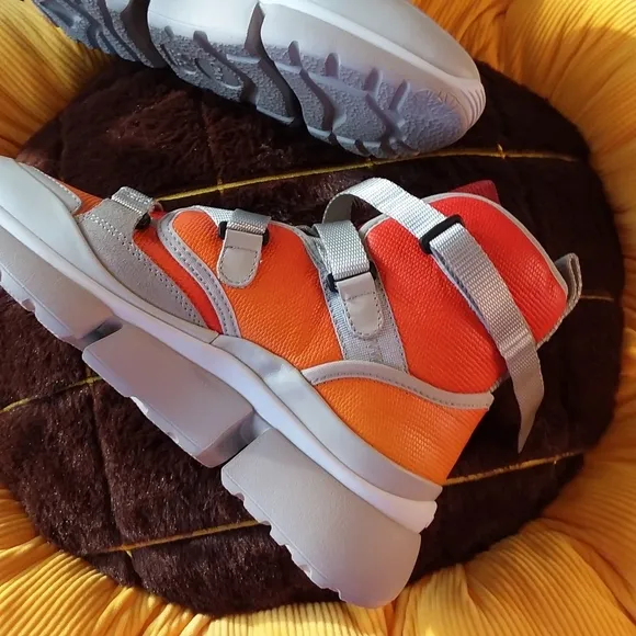 Chloe Napa Sonnie High Top Sneaker 6/36