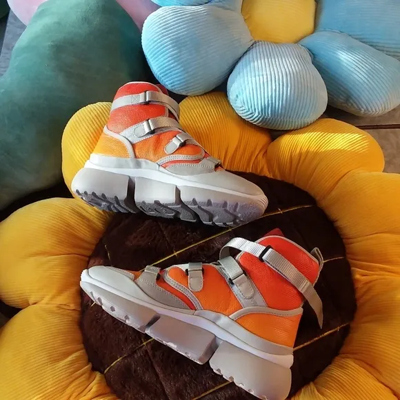 Chloe Napa Sonnie High Top Sneaker 6/36