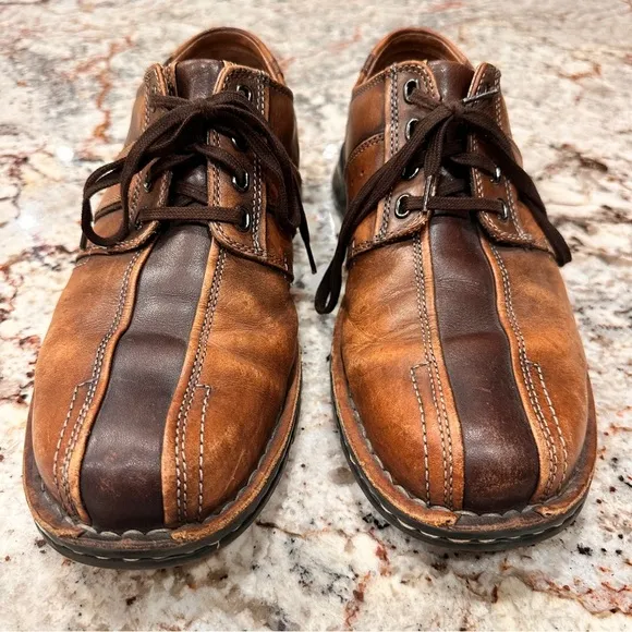 Clarks Men's Brown Leather Shoes Touareg bowling casual size 10.5 distressed