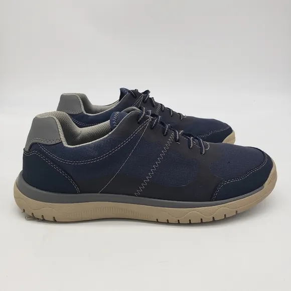 Clarks Shoes Mens 8.5 Votta Edge Blue Canvas Low Top Oxford Sneakers