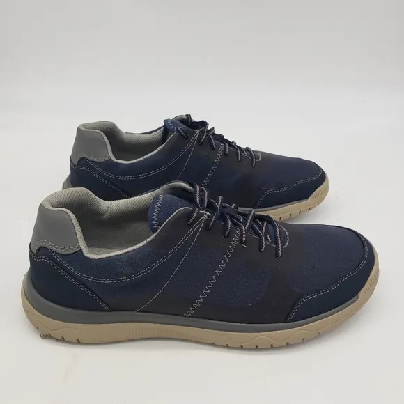 Clarks Shoes Mens 8.5 Votta Edge Blue Canvas Low Top Oxford Sneakers