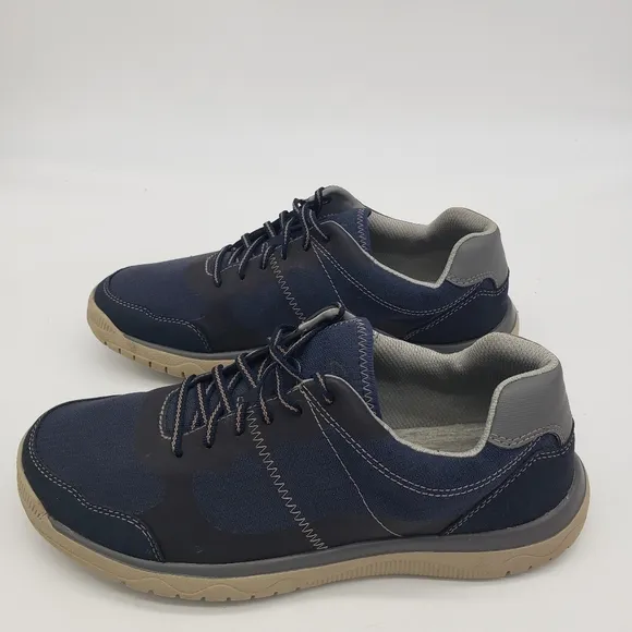 Clarks Shoes Mens 8.5 Votta Edge Blue Canvas Low Top Oxford Sneakers