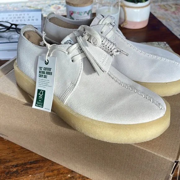Clarks Trek Cup White Suede Shoes SIZE 7
