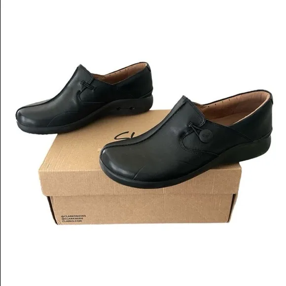 Clarks Unstructured Loop 2 Women’s Walking Shoe All Black Size 9
