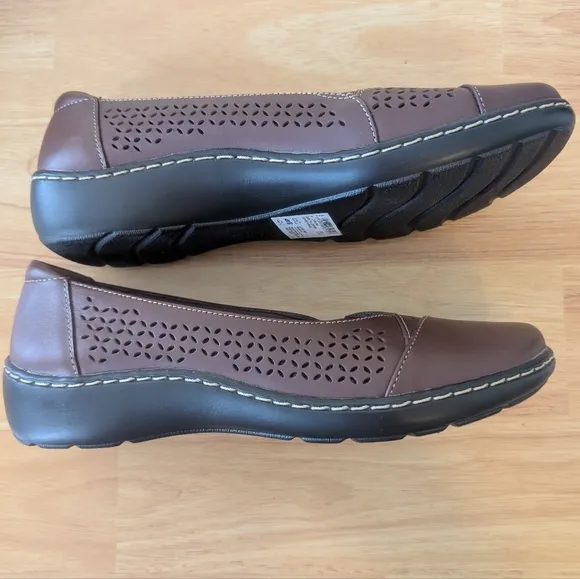 Clarks Women's Cora Iris Dark Tan Leather 7.5 M