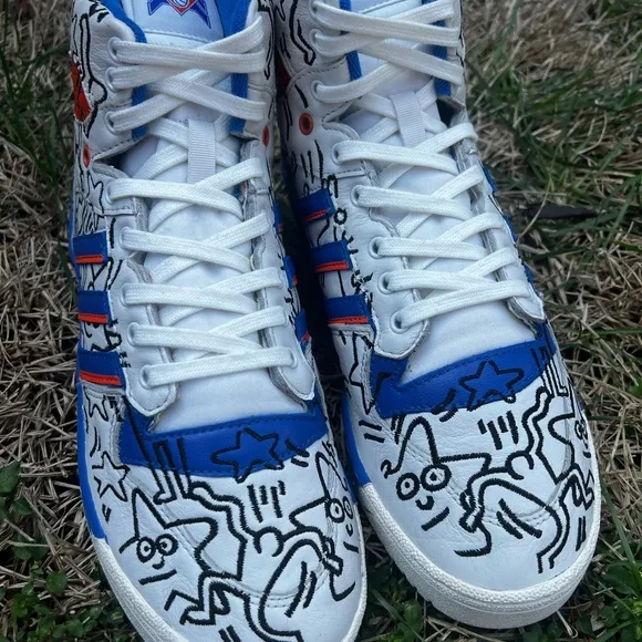 CLEAN Adidas Rivalry x Keith Haring Size 9 Mens shoes