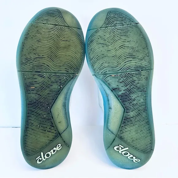 Clove Clasic Grey Matter medical nurse shoes, size 9