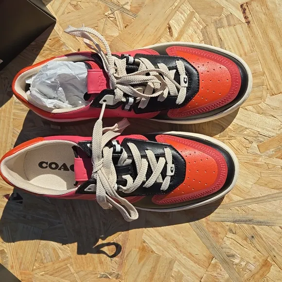 Coach citysole leather court shoes orchid/ geranium color style G5051 size 8B