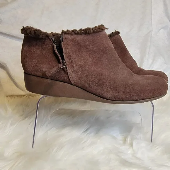 COLE Haan Callie Women's Size 10.5 B Waterproof Brown Suede Ankle Booties Shoes
