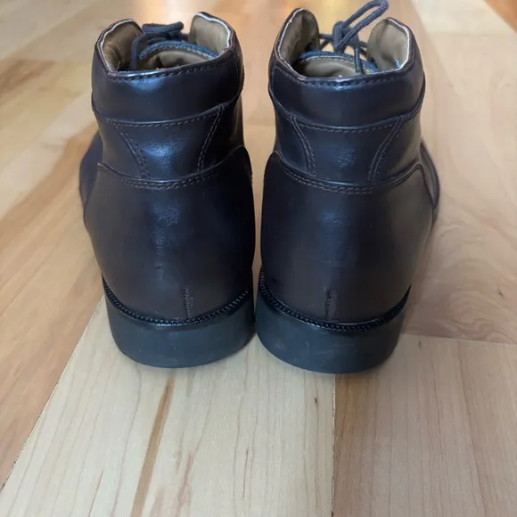 Cole Haan Waterproof Chukka Boots Dress Shoes