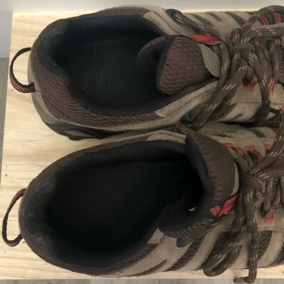 Columbia Brown &amp; Red North Plains II Waterproof Low Hiking Shoes 7.5
