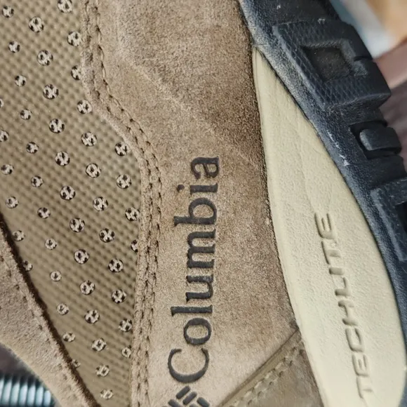 Columbia PeakFreak Venture Low Brown Suede Waterproof Hiking Shoes Size 10.5