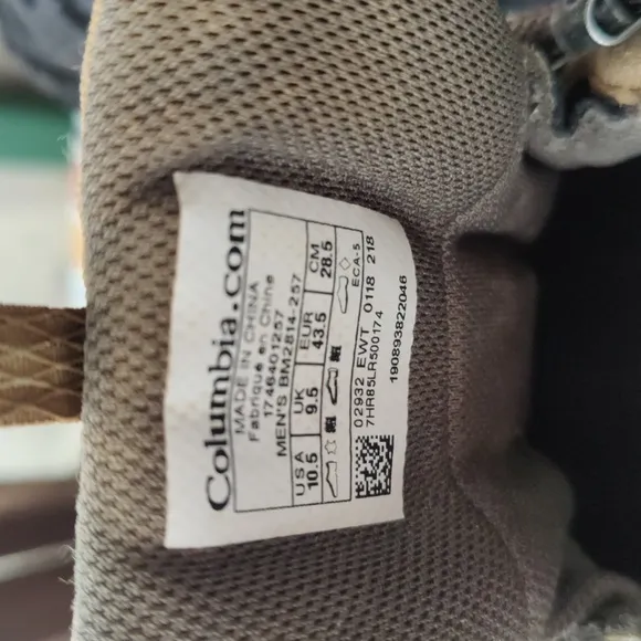 Columbia PeakFreak Venture Low Brown Suede Waterproof Hiking Shoes Size 10.5