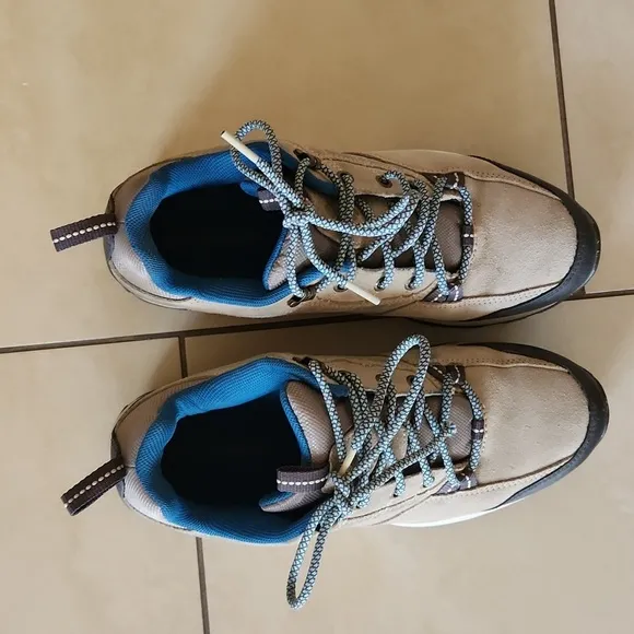 COLUMBIA Waterproof Techlite Gray and Teal Hiking Shoes. SIZE US 10