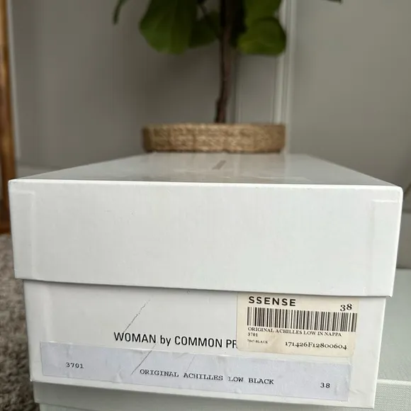 COMMON PROJECTS Women’s Original Achilles Shoes