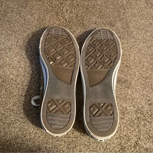 Converse All Star Low Top Shoes Men’s 11, Women’s 13
