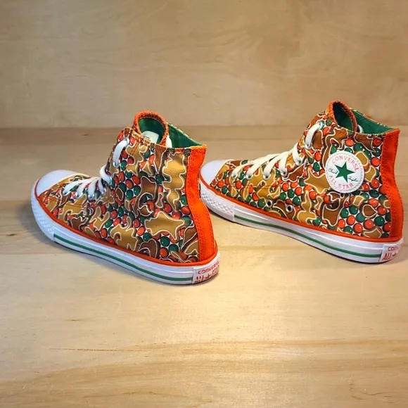 Converse Chuck Taylor All Star Christmas Red Green Canvas Athletic Shoes