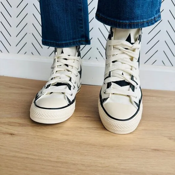 ⭐Converse Chuck Taylor All Star Hi Large Stars Sz 7.5 Women Shoes Ivory A09898F⭐