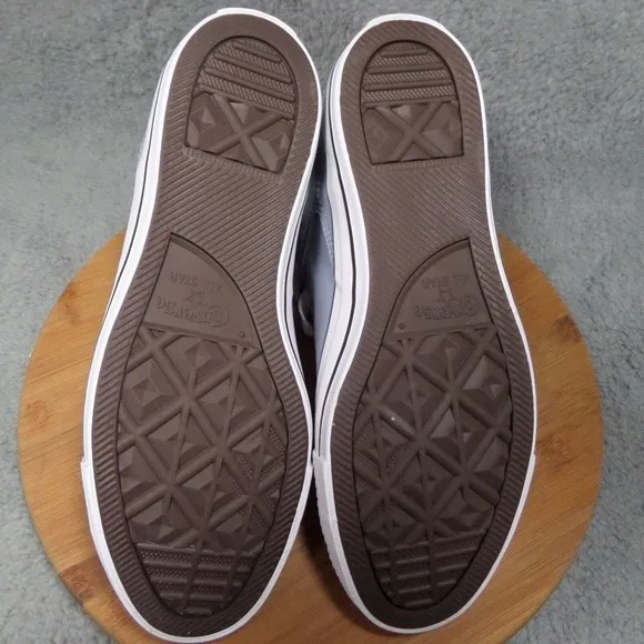 Converse Chuck Taylor All Star High Street Mid Top Shoes Woman's Size 10 A04575C