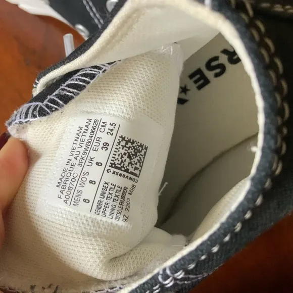 Converse Chuck Taylor All Star Lugged 2.0  High Top Shoes