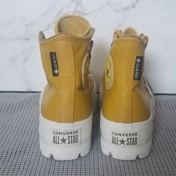 CONVERSE CHUCK TAYLOR ALL STAR LUGGED Women's Yellow High-Top Sneakers Shoes 7.5
