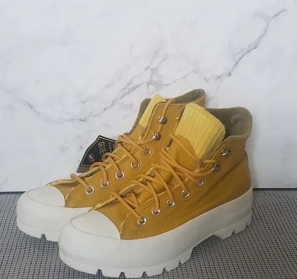 CONVERSE CHUCK TAYLOR ALL STAR LUGGED Women's Yellow High-Top Sneakers Shoes 7.5