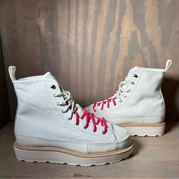 Converse Chuck Taylor Crafted Leather Terrain Boot Mens 7.5 Womens 9