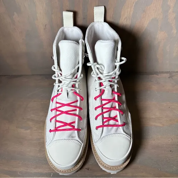 Converse Chuck Taylor Crafted Leather Terrain Boot Mens 7.5 Womens 9