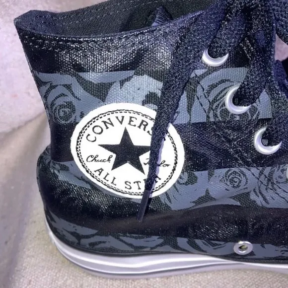 Converse Chuck Taylor Women’s 10 All Star Black Gray Rose Floral Sneakers Hi Top