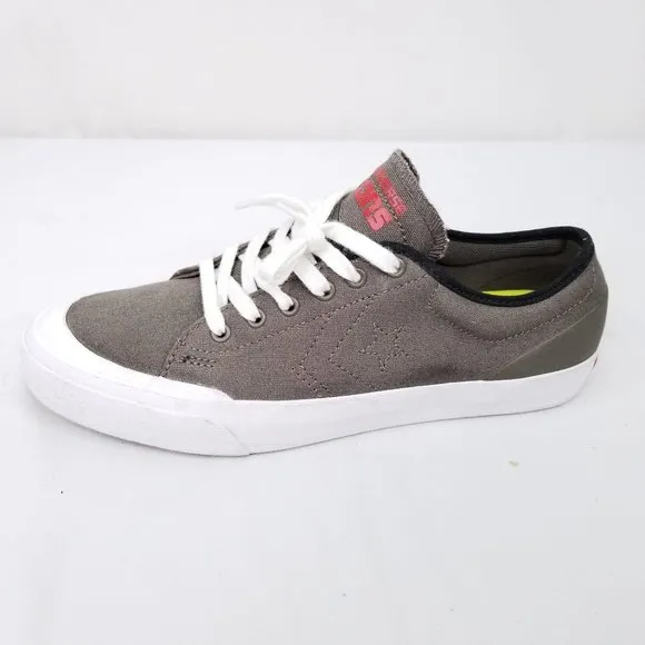Converse Cons Low Top Sneakers Mens 8 Womens 10