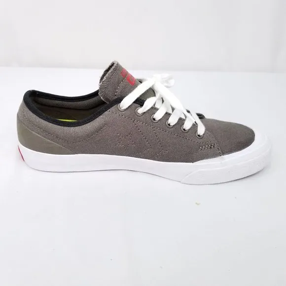 Converse Cons Low Top Sneakers Mens 8 Womens 10