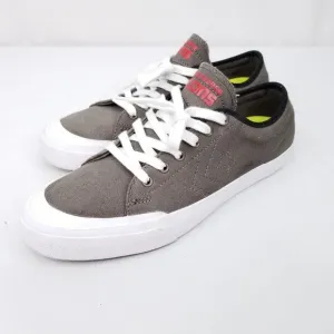 Converse Cons Low Top Sneakers Mens 8 Womens 10