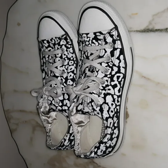 Converse HTF Chuck Taylor All Star Low-Top Casual Sneakers-Polka Dot Floral