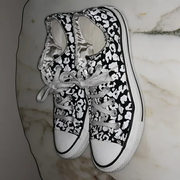 Converse HTF Chuck Taylor All Star Low-Top Casual Sneakers-Polka Dot Floral