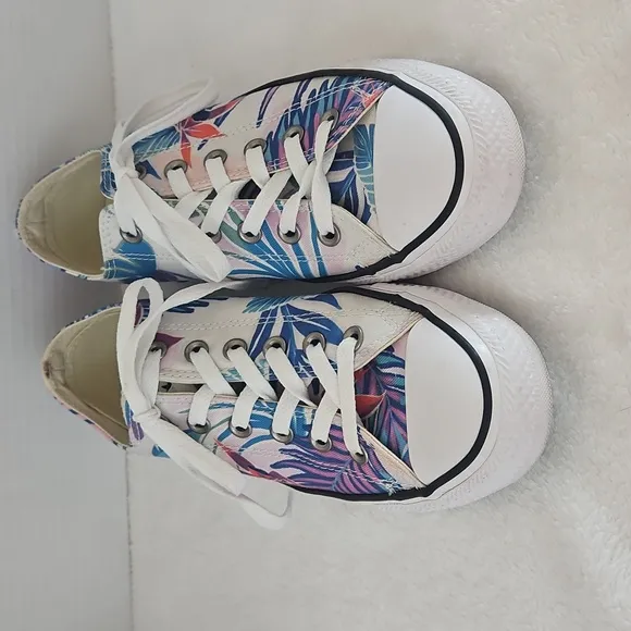 Converse | Men's All Star Tropical Low-Top Lace-Up Sneakers 6.5