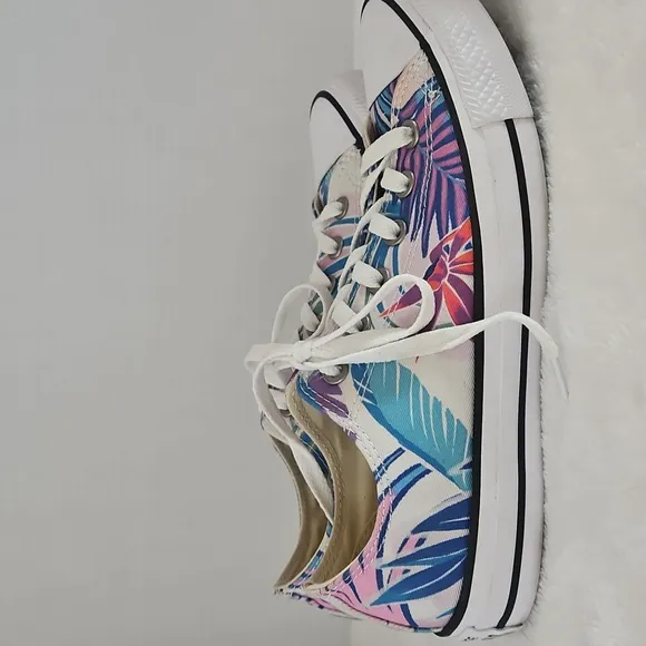 Converse | Men's All Star Tropical Low-Top Lace-Up Sneakers 6.5