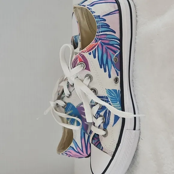 Converse | Men's All Star Tropical Low-Top Lace-Up Sneakers 6.5