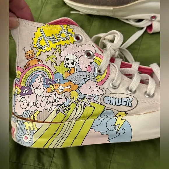 Converse Notebook Print Men's 5 Women’s size 7. Chuck Taylor All Star High Tops