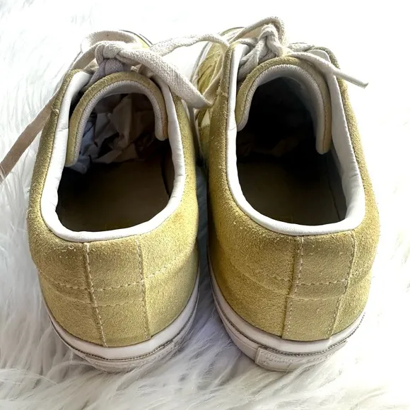 CONVERSE ONE STAR OX Lemon Haze/ White/ White Mens size 8 women’s size 10