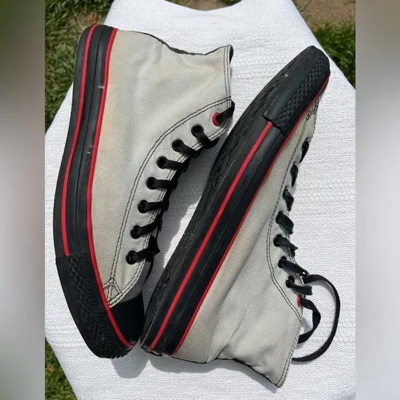 Converse Rare High Top Sneakers Product Red Campaign Men 11.5 Woman 13.5