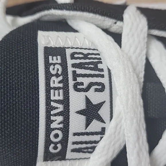 Converse shoes Brand new in the box no lid authentic uper textile size women's 7