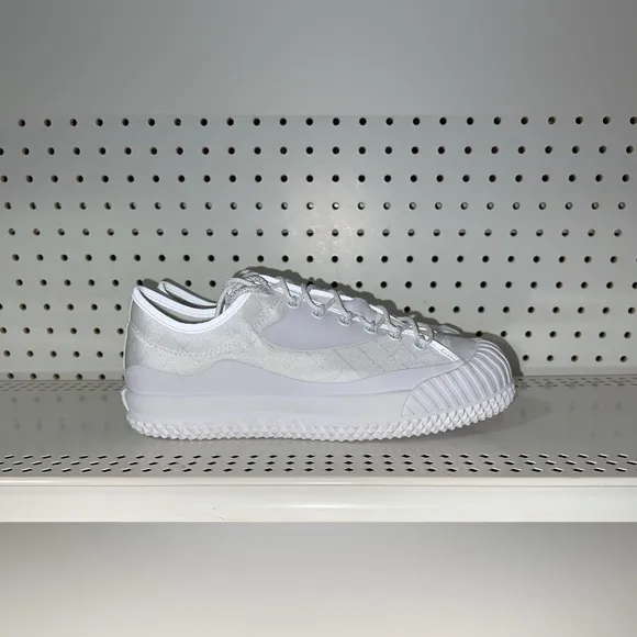 Converse Slam Jam x Bosey MC Low Triple White Mens Athletic Shoes Size 9 171224C
