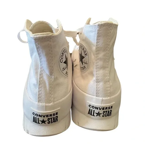 Converse White Chuck Taylor All Star Lugged 2.0 Platform Unisex