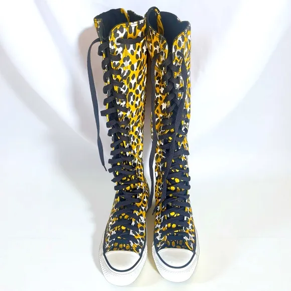 Converse Women's Chuck Taylor All Star XX Hi Animal Print Size 5